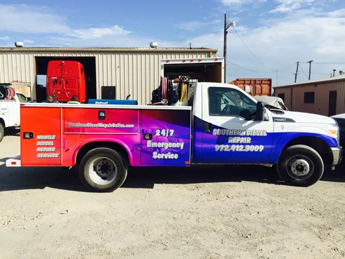 SDR Dallas 24/7 mobile diesel repair service truck